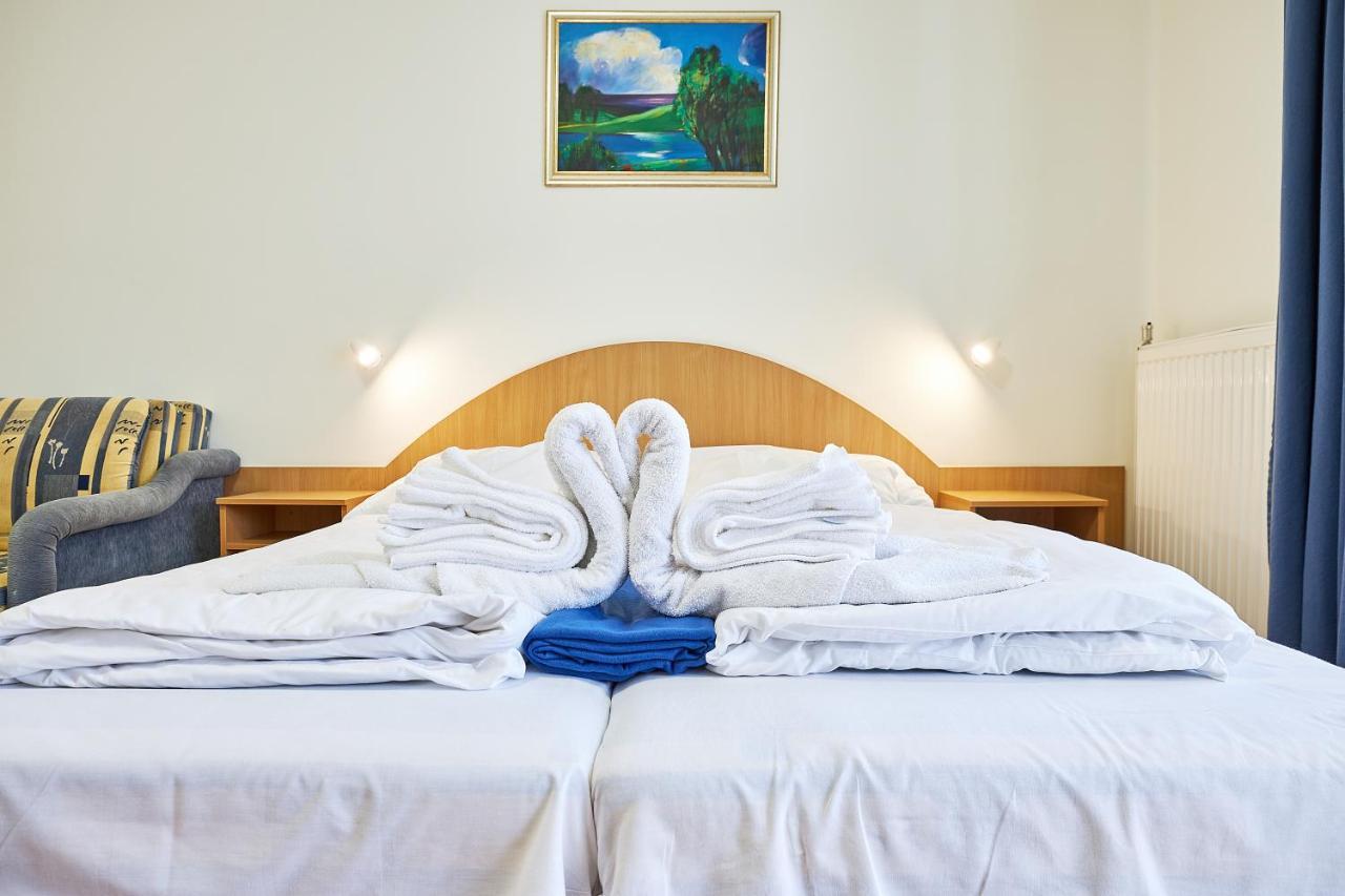 Nimrod Vendeghaz Hotel Hajduszoboszlo Ngoại thất bức ảnh